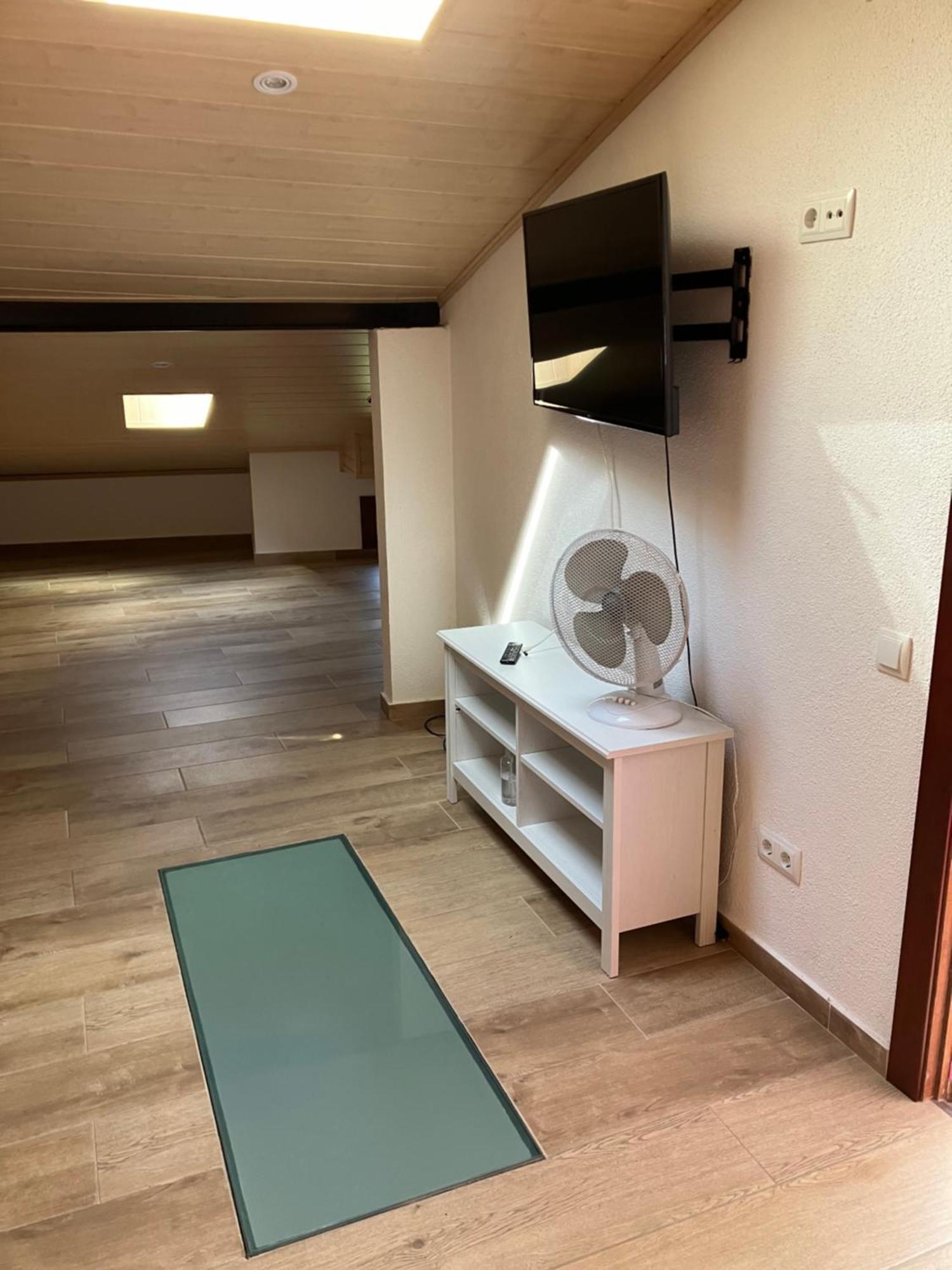 L'Esquirol De L'Esquirol Apartamento Santa María de Corcó Exterior foto
